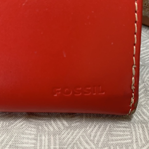 Fossil Red Leather (6") Organizer Wallet With Pen Holder & Silver Accents - Picture 2 of 16